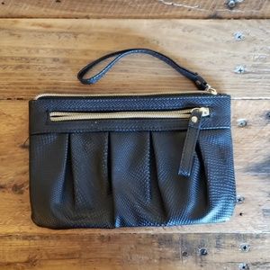 Black wristlet